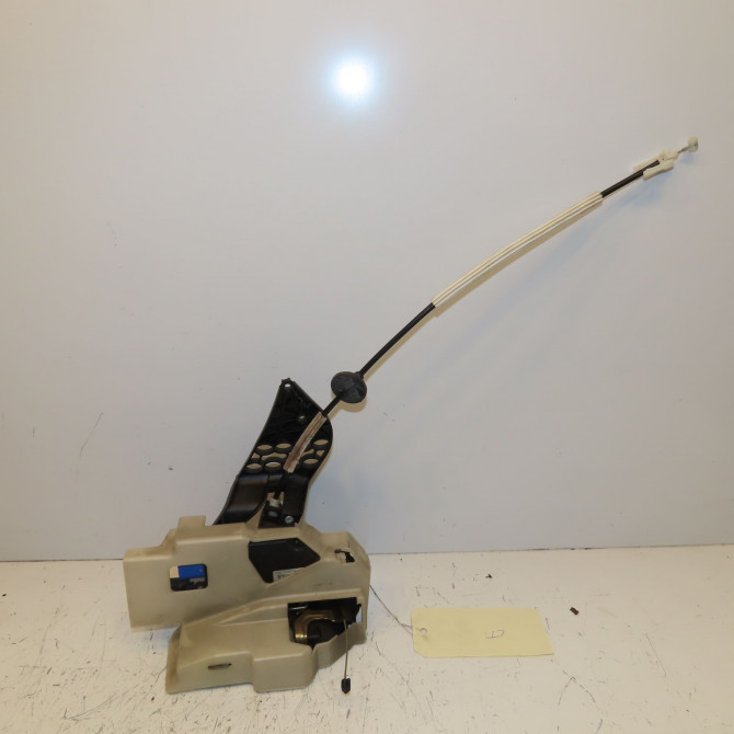 Serrure porte arg occasion VOLKSWAGEN TOUAREG I 7L0839015F 1