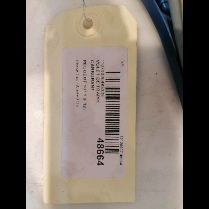 Volet de trappe carburant occasion PEUGEOT 107 Phase 2 01-2009->01-2012 1.0i 12v 1517C9 4