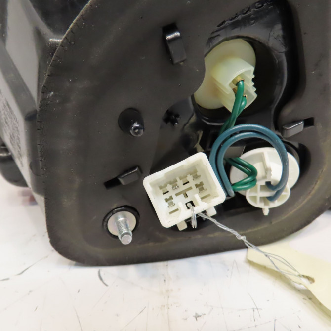 Feu arrière intérieur droit occasion KIA RIO III Phase 1 06-2011->... 1.1 CRDI 75ch 924401W200 3