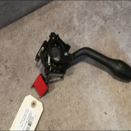 Commande essuie glace occasion SEAT CORDOBA I phase 2 VARIO 09-1999->10-2002 1.9 SDI 68ch