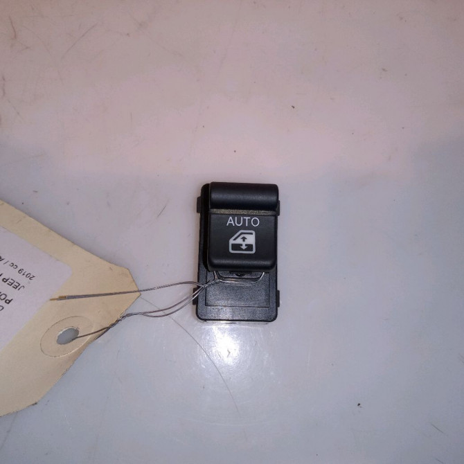 Commande leve-glace porte arrière gauche occasion JEEP RENEGADE Phase 1 09-2014->... 735603932 1