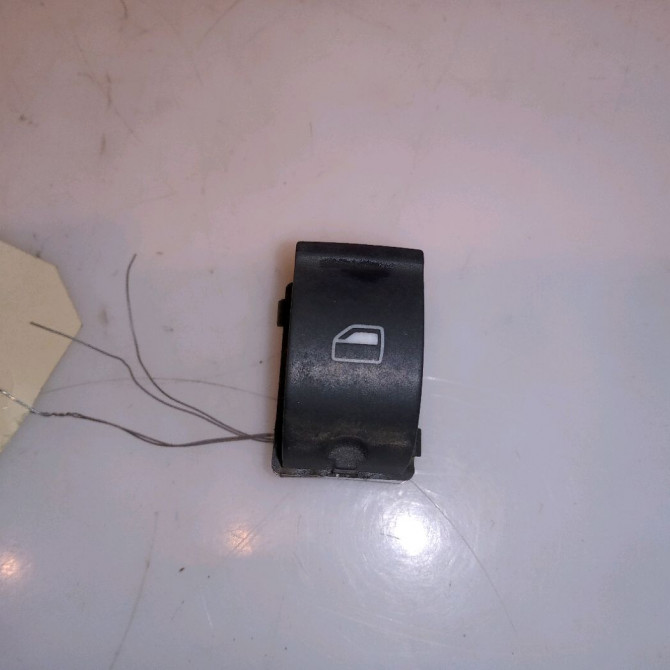 Commande lève-glace porte avant droite occasion AUDI A4 II 1