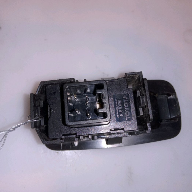Commande leve-glace porte arrière gauche occasion  848100F010 3