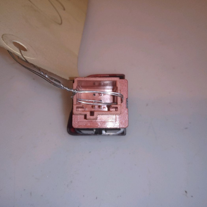 Bouton de warning occasion PEUGEOT 5008 I Phase 1 11-2009->12-2013 2.0 HDI 150ch 624344 2