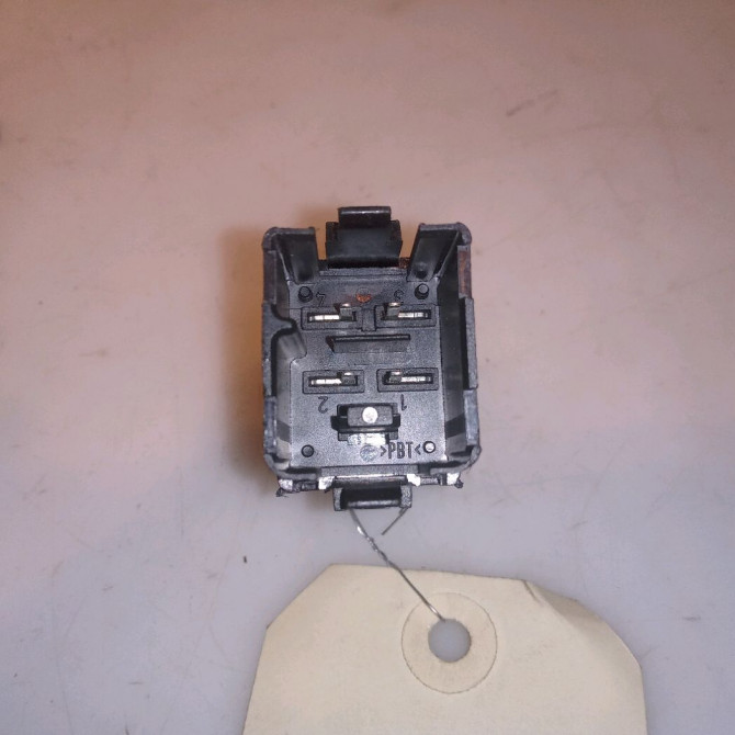 Bouton de warning occasion VOLKSWAGEN PASSAT V Phase 1 04-1995->04-1999 2.0 TDI 140ch 3C8953509 3