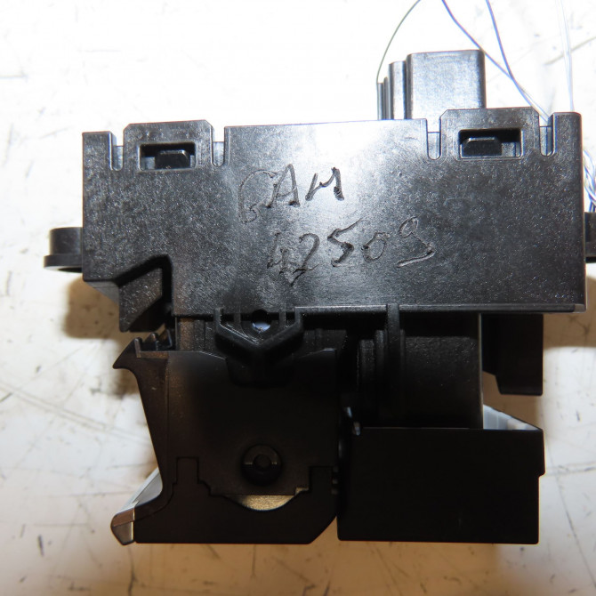 Interrupteur commande de frein a main occasion MAZDA BDGF66EP0A 3