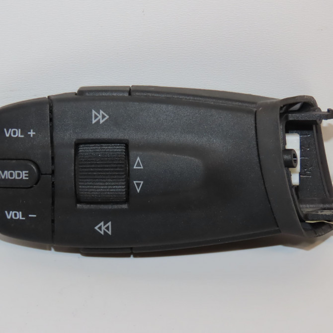 Commande autoradio occasion SEAT IBIZA IV Phase 1 05-2008->01-2012 1.9 TDI 105ch 6J0959441 1
