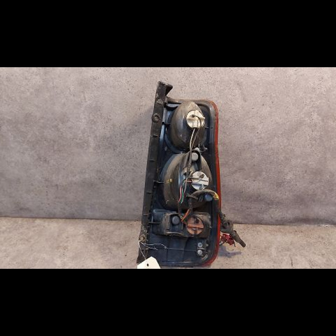 Feu arrière gauche occasion HYUNDAI MATRIX Phase 1 09-2001->09-2009 1.5 CRDI 110ch 9240117010 2