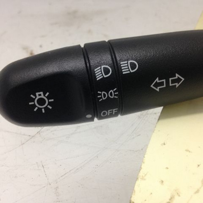 Commande clignotant occasion CHEVROLET MATIZ II Phase 1 06-2005->09-2009 0.8i 96540684 2