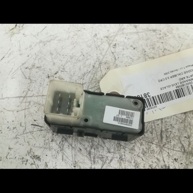 Commande leve-glace porte arrière droite occasion DODGE CALIBER Phase 1 06-2006->... 2.0 CRD 68018920AA 2