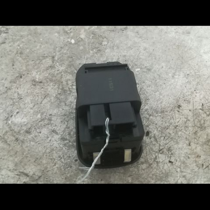 Commande lève-glace porte avant gauche occasion PEUGEOT 206 Phase 2 02-2003->02-2009 1.4 HDI 70ch 6552WP 2