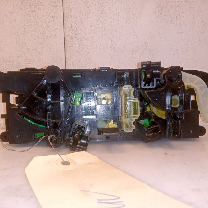 Commande de chauffage occasion PEUGEOT 207 Phase 1 04-2006->06-2013 1.6 HDI 16v 110ch 6451TL 2