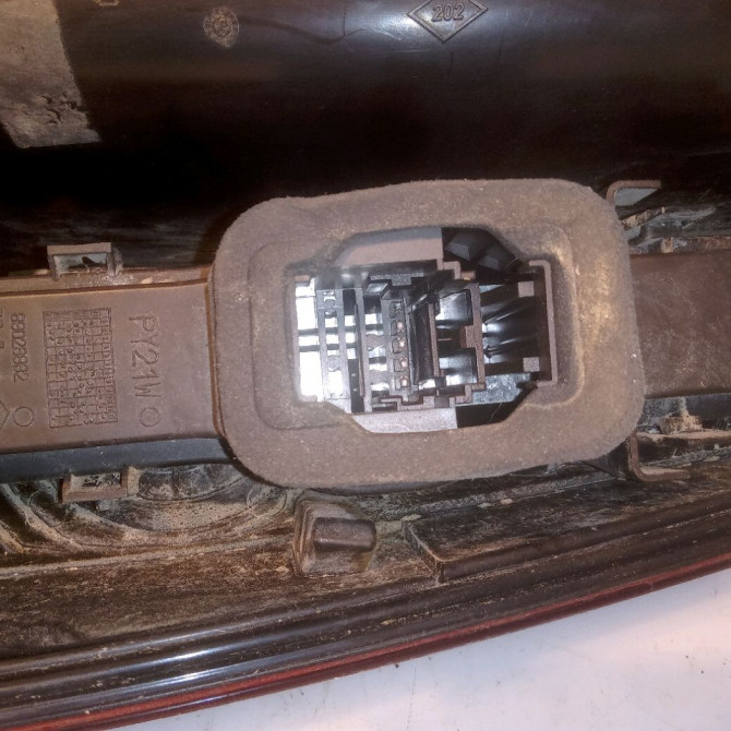 Feu arrière gauche occasion RENAULT ESPACE IV Phase 2 03-2006->07-2012 2.0 DCI 175ch 8200394722 3