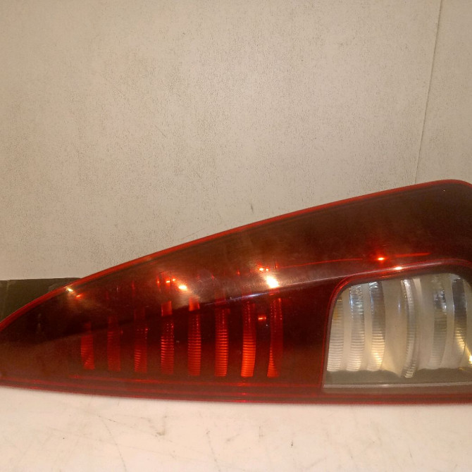 Feu arrière droit occasion RENAULT ESPACE IV Phase 2 03-2006->07-2012 2.0 DCI 175ch 8200394724 1