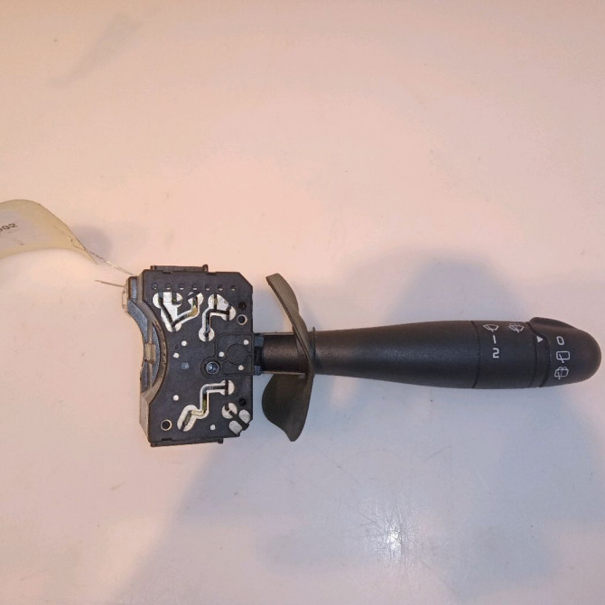 Commande essuie glace occasion RENAULT CLIO II Phase 1 03-1998->06-2001 1.4i 8v 75ch 1