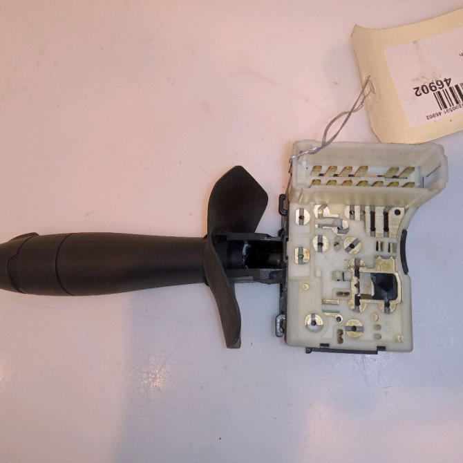 Commande essuie glace occasion RENAULT CLIO II Phase 1 03-1998->06-2001 1.4i 8v 75ch 2