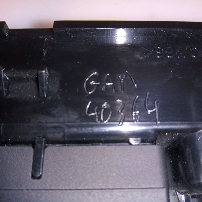 Bouton de warning occasion OPEL ASTRA IV Phase 1 01-2010->06-2012 13285122 3