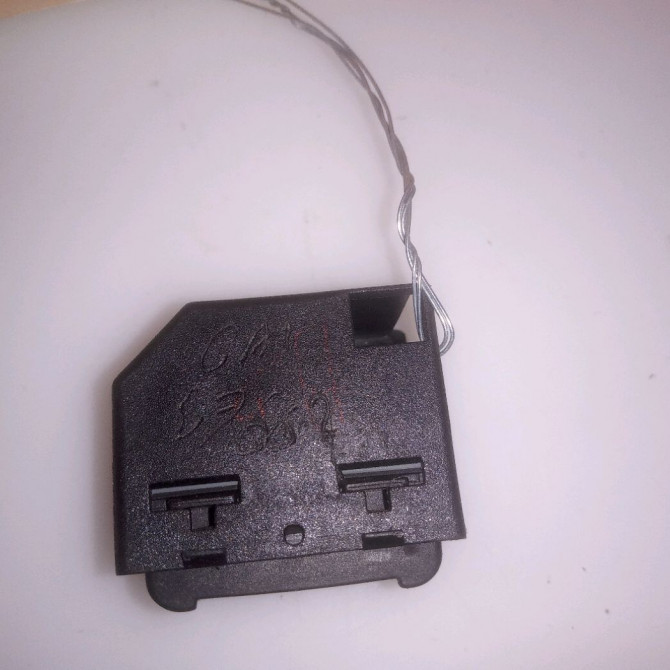 Commande leve-glace porte arrière droite occasion VOLKSWAGEN PASSAT IV Phase 1 10-1996->10-2000 1.9 TDI 90ch 3