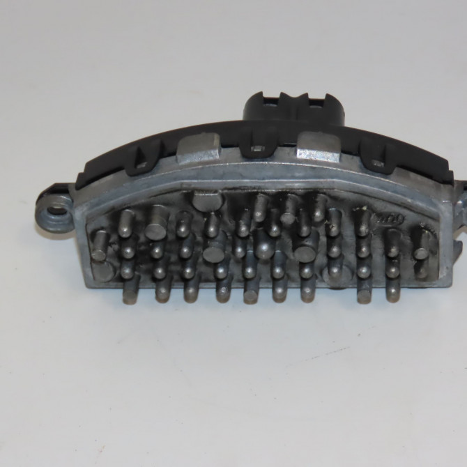 Resistance de chauffage occasion B.M.W. SERIE 1 II phase 2 03-2015->... 114 D 95ch 64119232058 2