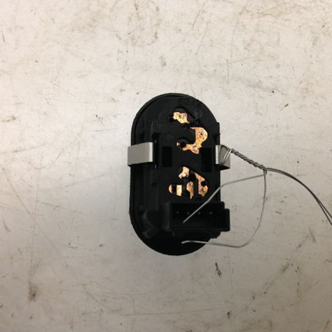 Commande lève-glace porte avant droite occasion OPEL ASTRA II Phase 1 04-1998->09-2004 2.0 DTI 16v 9100299 2