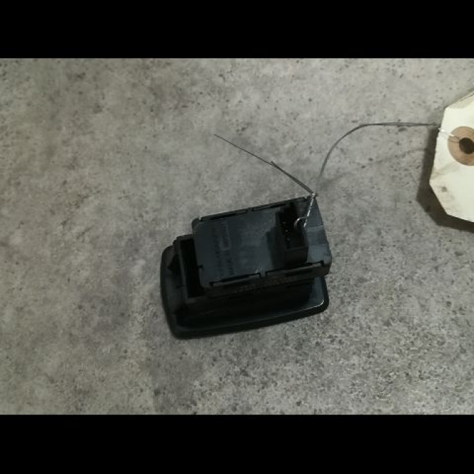 Commande leve-glace porte arrière gauche occasion B.M.W. SERIE 1 I Phase 1 01-2007->07-2011 120d 177ch 61316945874 2