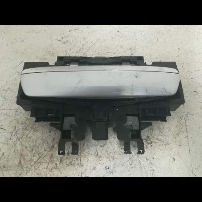 Poignee ext porte avd occasion AUDI A8 II Phase 2 LONG 12-2007->12-2009 4.2 FSI 350ch 4E1837205GGRU 1