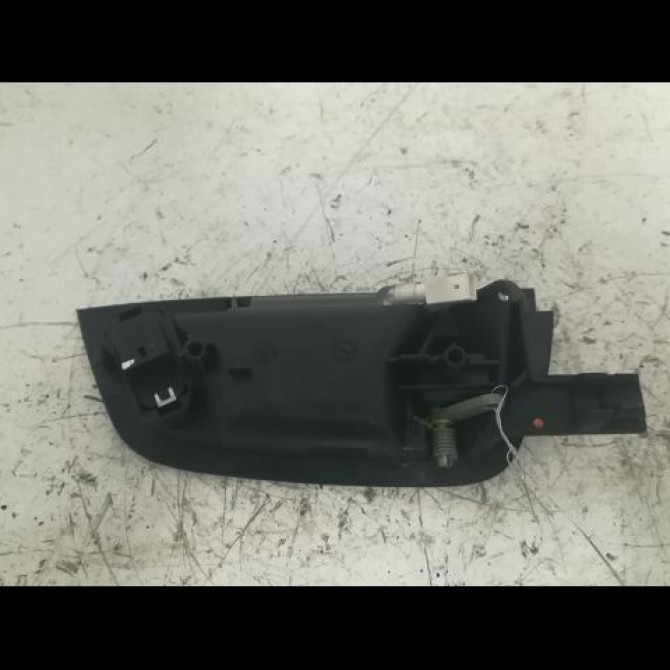 Poignee int porte avg occasion AUDI A8 II Phase 2 LONG 12-2007->12-2009 4.2 FSI 350ch 4E0837021U57 2