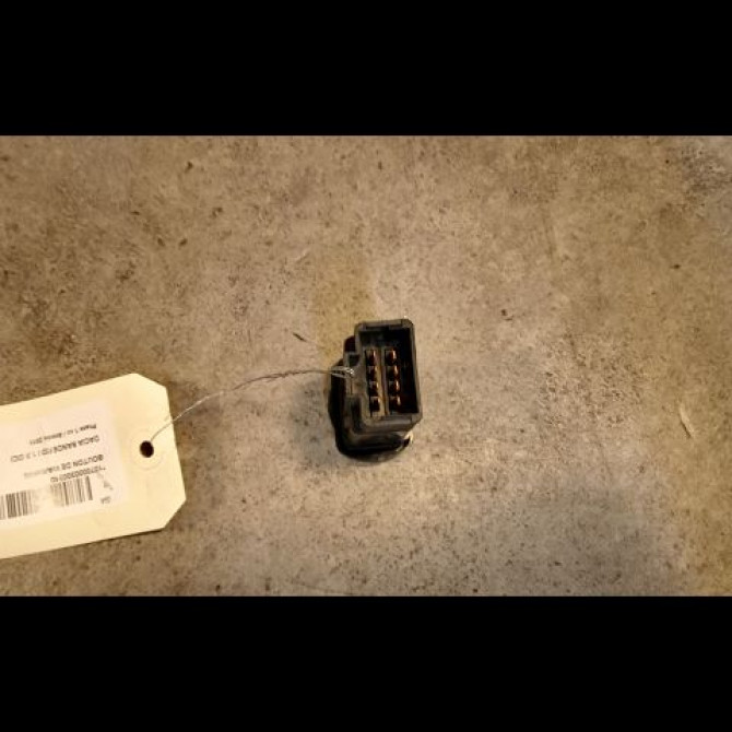 Bouton de warning occasion DACIA SANDERO I Phase 1 06-2008->10-2012 1.5 DCI 90ch 252905315R 2
