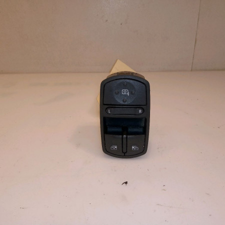 Commande lève-glace porte avant gauche occasion OPEL CORSA IV Phase 2 01-2011->03-2015 13258522
