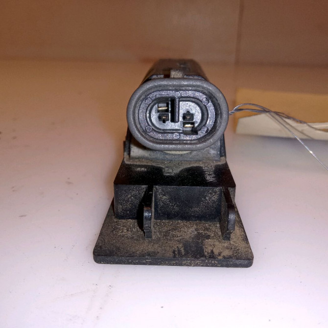 Eclaireur plaque de police g occasion OPEL CORSA IV Phase 2 01-2011->03-2015 13251936 3