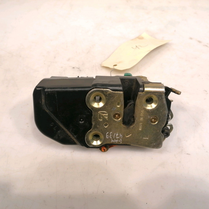 Serrure porte avg occasion CHRYSLER PT CRUISER Phase 1 09-2000->12-2005 2.0 141ch 5067137AA 1