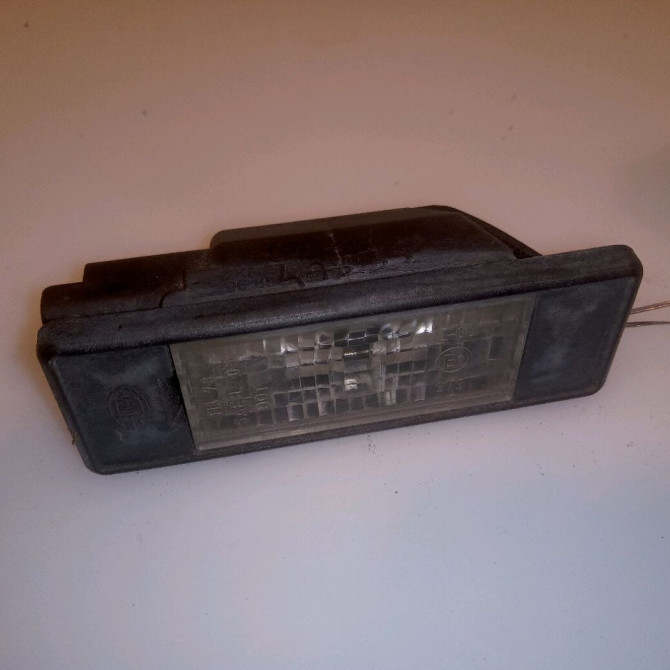 Eclaireur plaque de police g occasion CITROEN C4 PICASSO I Phase 1 01-2007->10-2013 1.6 HDi 16v 110ch 6340G9 1