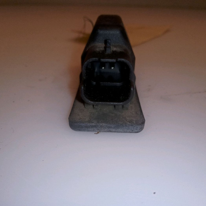 Eclaireur plaque de police g occasion CITROEN C4 PICASSO I Phase 1 01-2007->10-2013 1.6 HDi 16v 110ch 6340G9 3