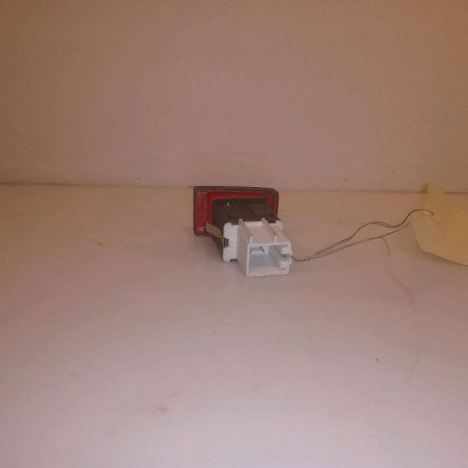 Bouton de warning occasion VOLKSWAGEN GOLF VI Phase 1 10-2008->04-2013 2.0 TDI 140ch 5K0953509A 2