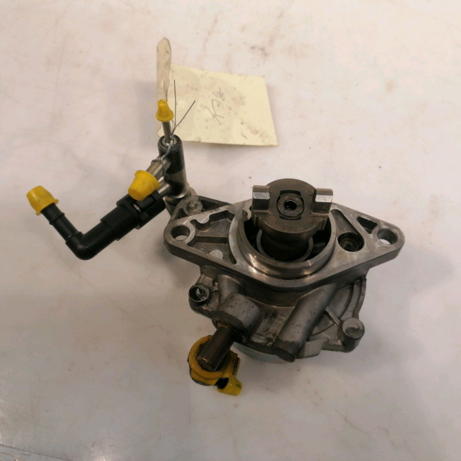 Pompe a vide occasion SUZUKI SPLASH Phase 1 03-2008->12-2012 1.3 CDTI 75ch 1813086J51 3