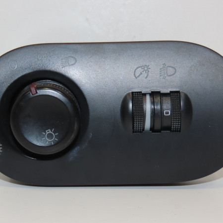 Interrupteur commande de phares occasion SEAT CORDOBA II Phase 1 10-2002->05-2009 1.4 16v 100ch 6L1941531AF20H