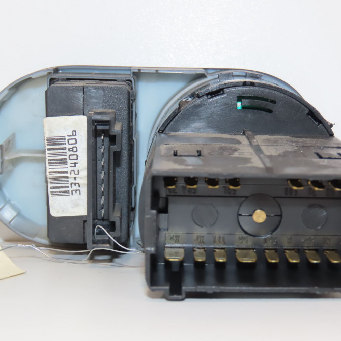 Interrupteur commande de phares occasion SEAT CORDOBA II Phase 1 10-2002->05-2009 1.4 16v 100ch 6L1941531AF20H 2