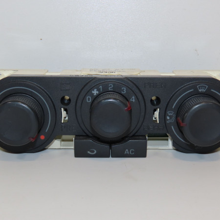 Commande de chauffage occasion SEAT CORDOBA II Phase 1 10-2002->05-2009 1.4 16v 100ch 6L0820045CNEE