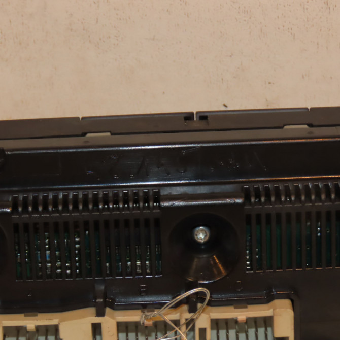 Commande de chauffage occasion VOLKSWAGEN JETTA III Phase 1 09-2005->12-2010 1.9 TDI 105ch 1K0907044BR 3