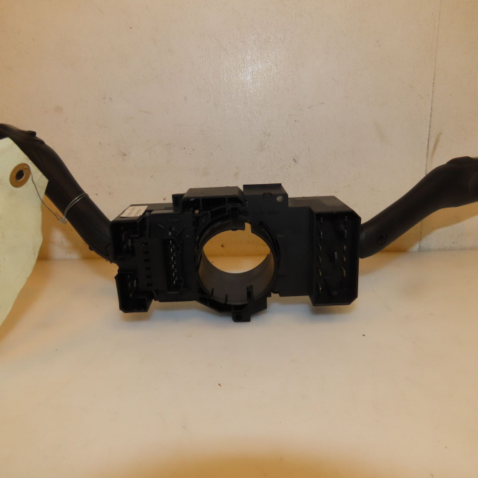 Bloc commodos occasion VOLKSWAGEN GOLF IV GOLF IV Phase 1 1998-01-01->2005-06-30 1.9 TDI 100ch 2