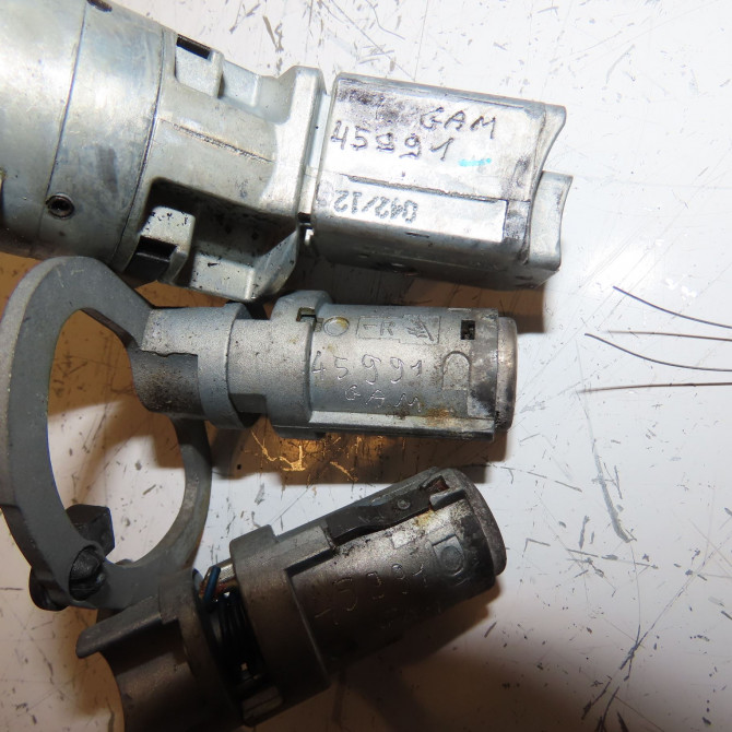 Kit serrures + antivol occasion PEUGEOT 807 Phase 1 06-2002->12-2014 2.0 HDI 16v 136ch 4162TE 3