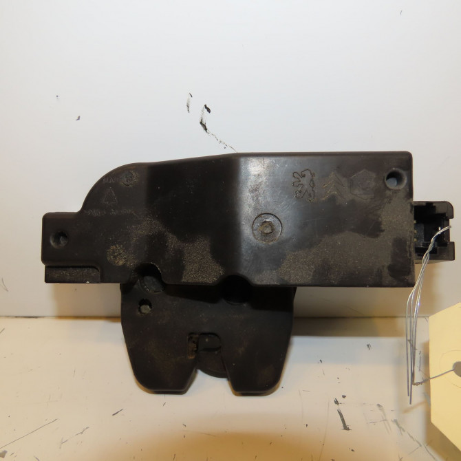 Serrure hayon occasion PEUGEOT 807 Phase 1 06-2002->12-2014 2.0 HDI 16v 136ch 871975 1