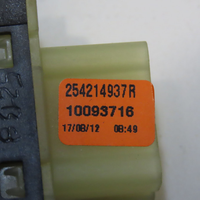 Commande lève-glace porte avant gauche occasion DACIA SANDERO II Phase 1 10-2012->... 0.9 TCE 90ch 3