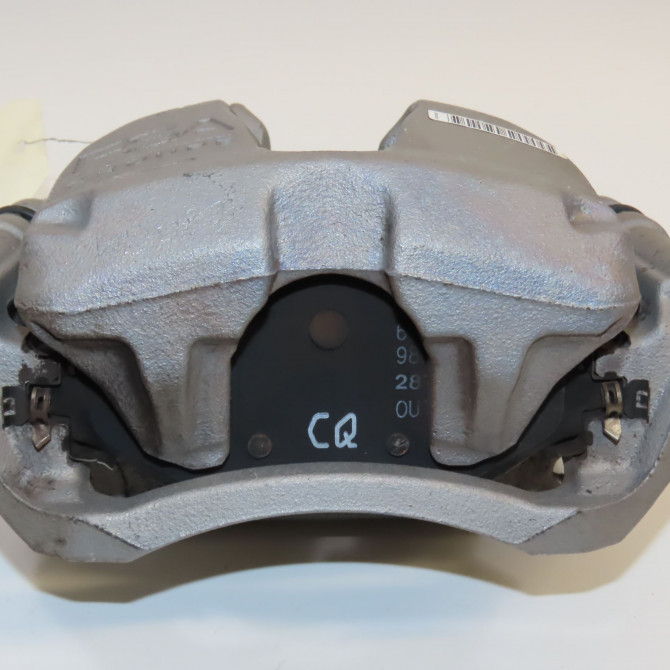 Etrier de frein avant droit occasion CITROEN C5 AIRCROSS 1647880080 2