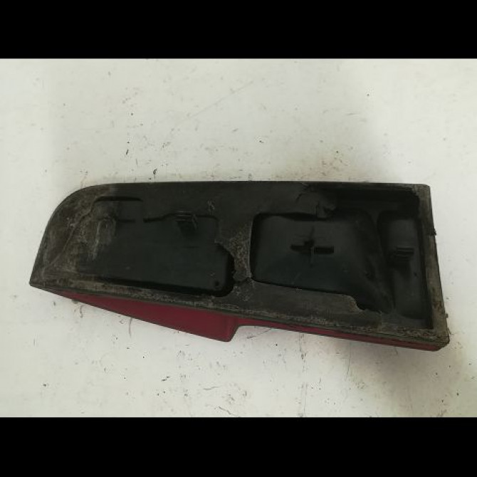 Feu arrière interieur gauche occasion FIAT PUNTO II Phase 2 05-2003->10-2009 1.2i 60ch 2