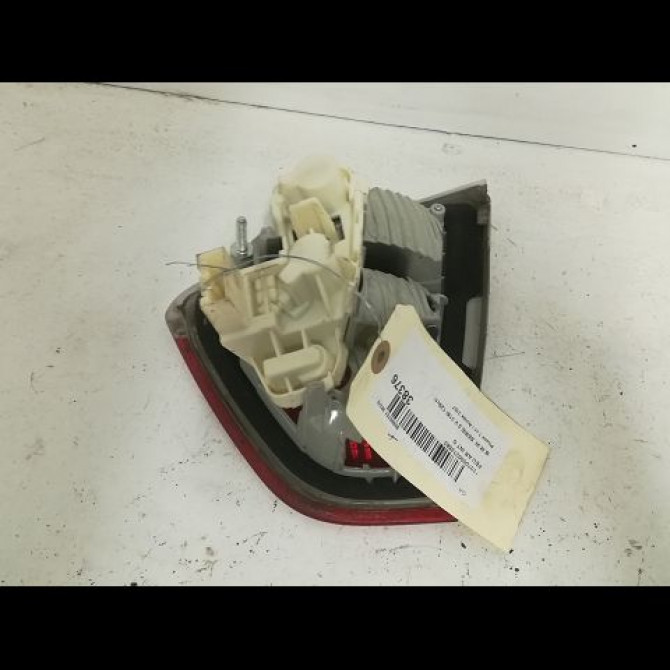 Feu arrière interieur gauche occasion B.M.W. SERIE 3 V Phase 1 03-2005->09-2008 318i 129ch 63216937459 2