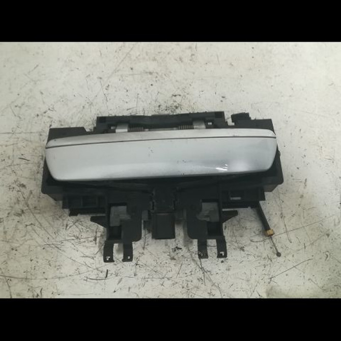 Poignee ext porte avg occasion AUDI A8 II Phase 2 LONG 12-2007->12-2009 4.2 FSI 350ch 4E1837205GGRU 1