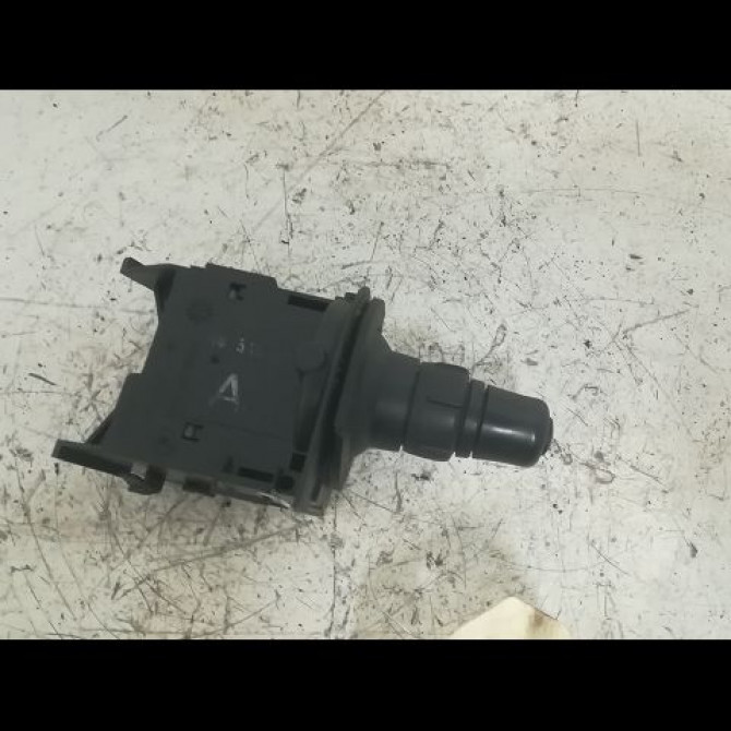 Commande clignotant occasion RENAULT SCENIC II Phase 1 03-2004->09-2006 1.5 DCI 100ch 7701060398 2