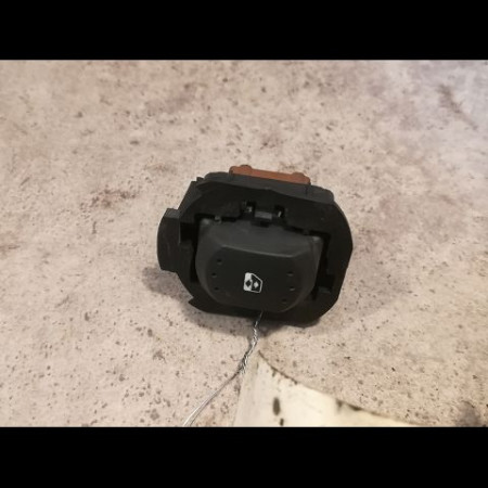 Commande lève-glace porte avant droite occasion RENAULT LAGUNA II Phase 1 11-2000->03-2005 1.9 DCI 110ch 8200167230