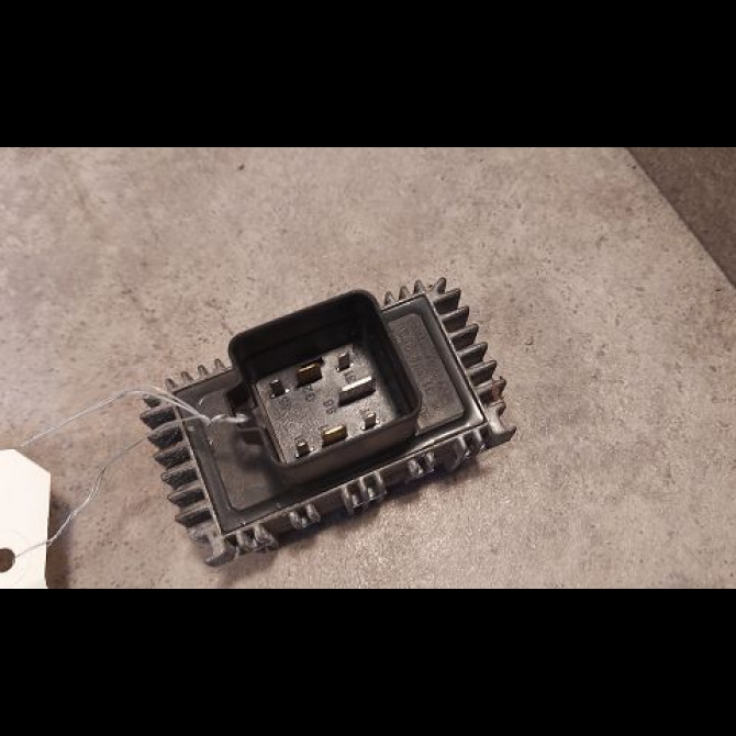 Boitier de préchauffage occasion OPEL ASTRA II Phase 1 04-1998->09-2004 2.0 DTI 16v 100ch 2